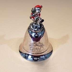 2006 Disney Bell Christmas